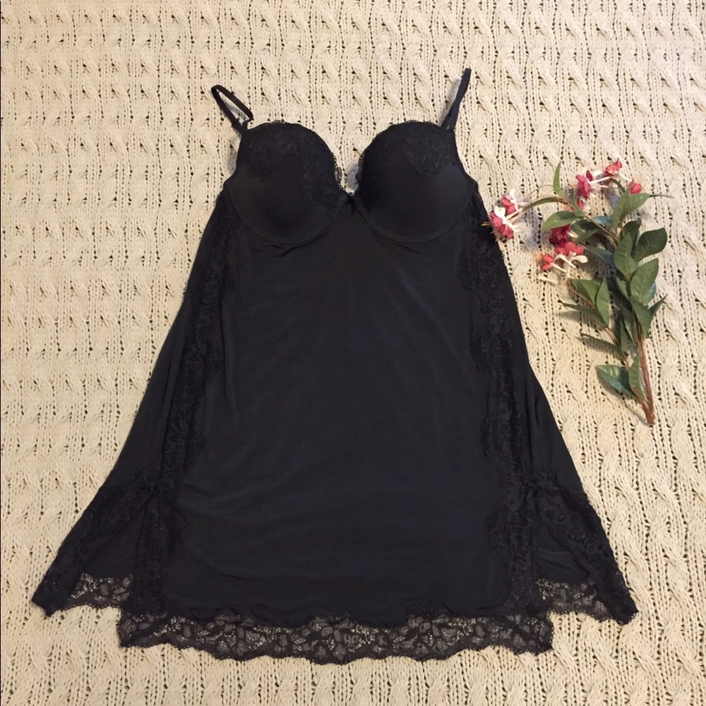 ✳️Victoria Secret slip & bra combo